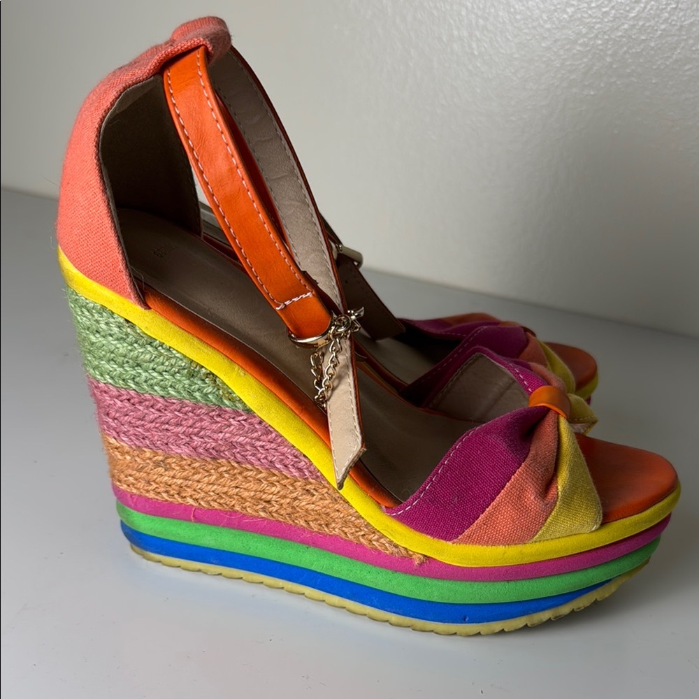 Colorful Wedge Sandals - Picture 4 of 7
